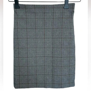 5/20$ Dynamite plaid gray  mini skirt